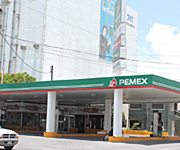 Asaltan a tresdespachadores Asaltan a tresdespachadores