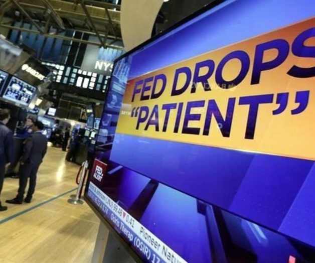 Cae dólar a $15.45 por comunicado de Fed