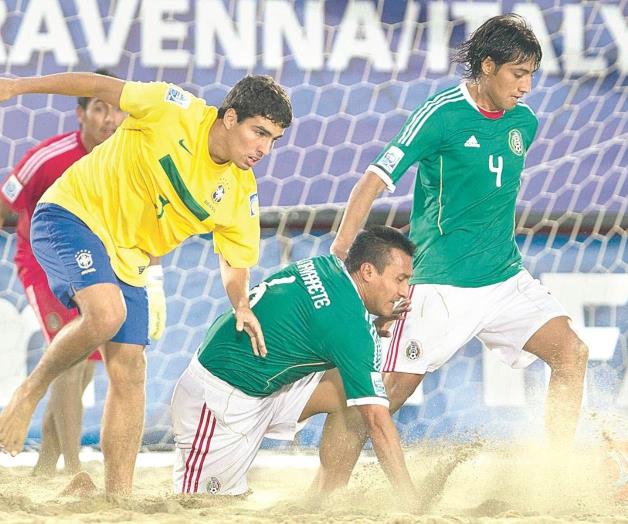 Tri playero con miras hacia el Campeonato