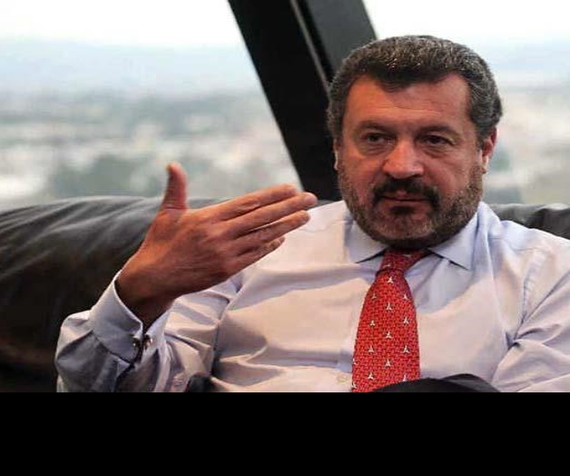 Busca Santander financiar 25% del NAICM