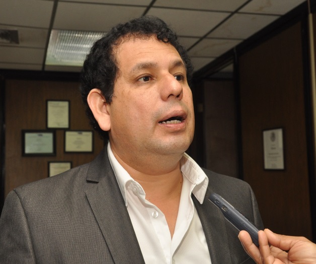 Planea el Tec abririnvestigaciones enmateria petrolera