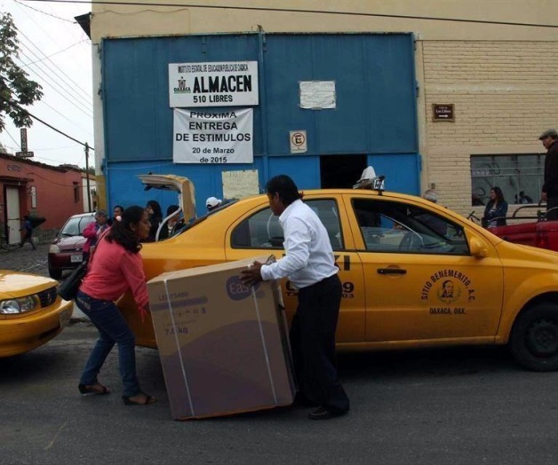 Regala Oaxaca lavadoras a Sección 22 Regala Oaxaca lavadoras a Sección 22