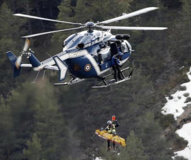 Minuciosa misión de recuperación en sitio de desastre aéreo Minuciosa misión de recuperación en sitio de desastre aéreo