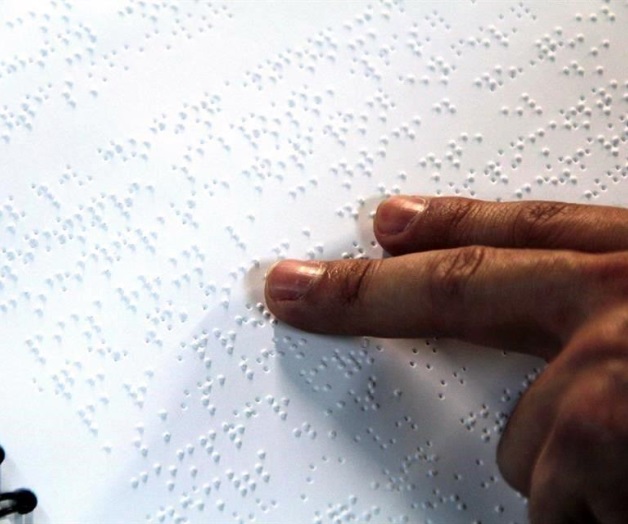 Lidera País edición de libros en Braille Lidera País edición de libros en Braille