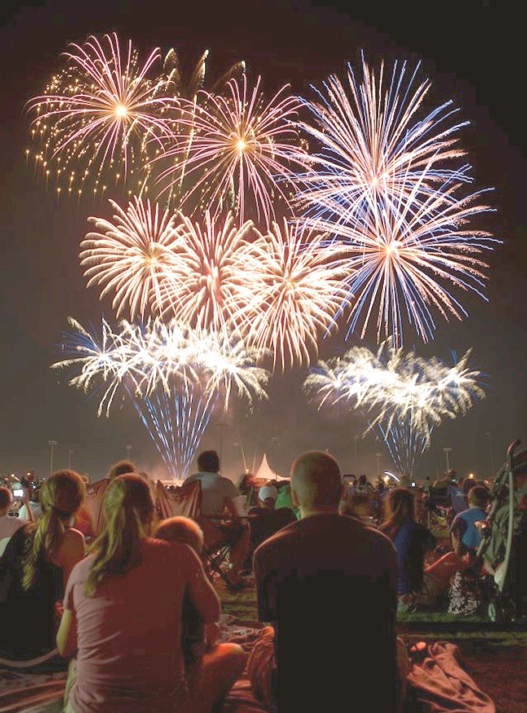 Ventas de cohetes y fuegos artificiales se disparan en el Norte de Texas  previo al Cuatro de Julio