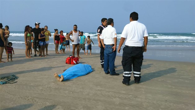 Tragedia en Playa de Miramar; se ahogan dos