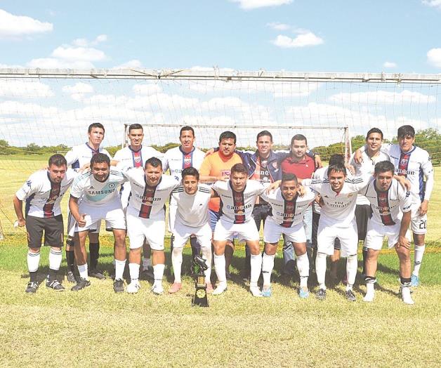 Solteros 4-0a Barracudas y se coronan Solteros 4-0a Barracudas y se coronan