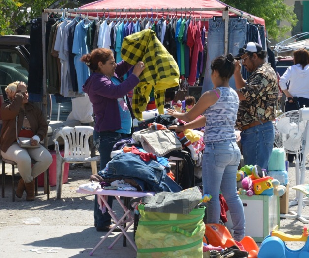 Tianguistas no confían en repunte