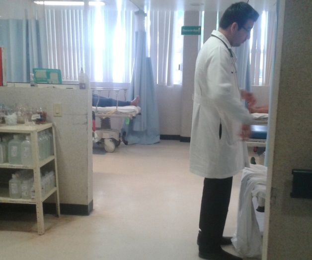 Heridos en colisión mujer y un menor Heridos en colisión mujer y un menor