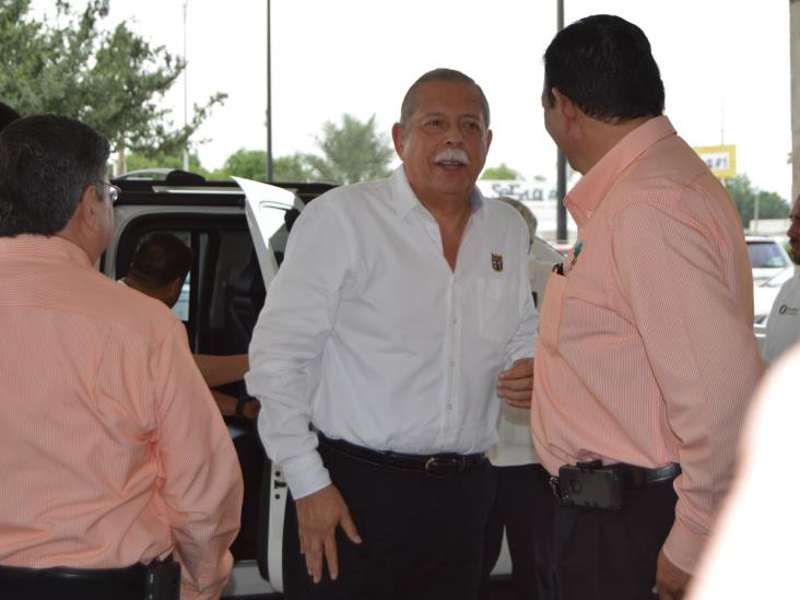 Confirma visita del presidente Confirma visita del presidente
