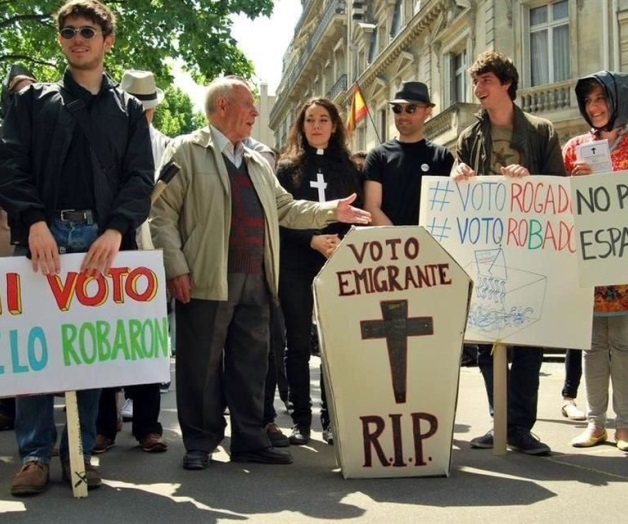 Marchan expatriados por trabas al voto