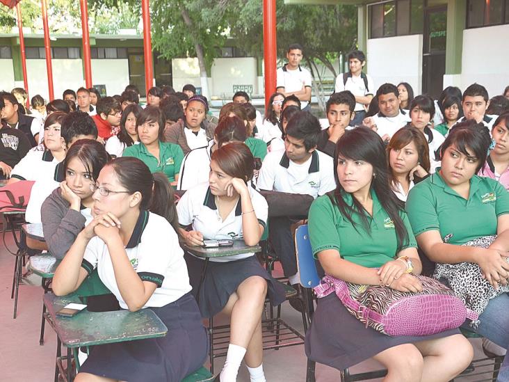 Habilitan a Conalepcon otro transporte Habilitan a Conalepcon otro transporte