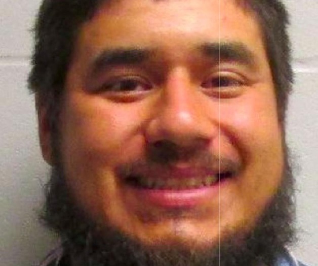 Sorprendido alcoholizado; contaba con orden de arresto