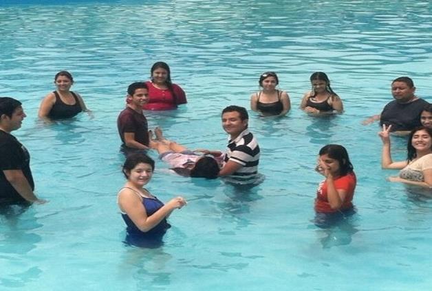 Participan alumnos de la UT en prácticas de hidroterapia