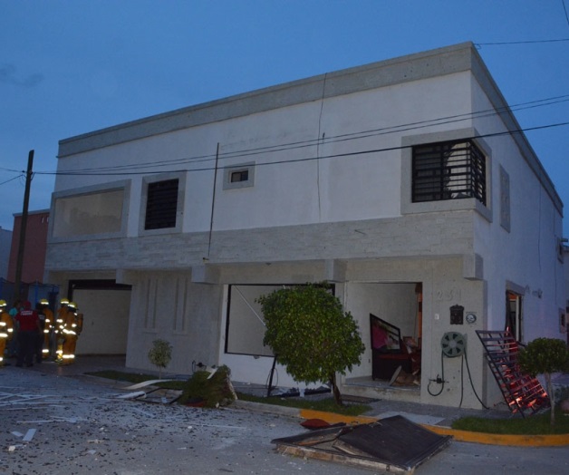 Explosión por acumulamiento de gas: 2 heridos