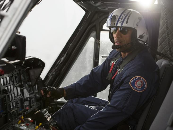 Dwayne Johnson mejor conocido como La Roca no puede evitar un terremoto en ‘San Andreas’ Dwayne Johnson mejor conocido como La Roca no puede evitar un terremoto en ‘San Andreas’