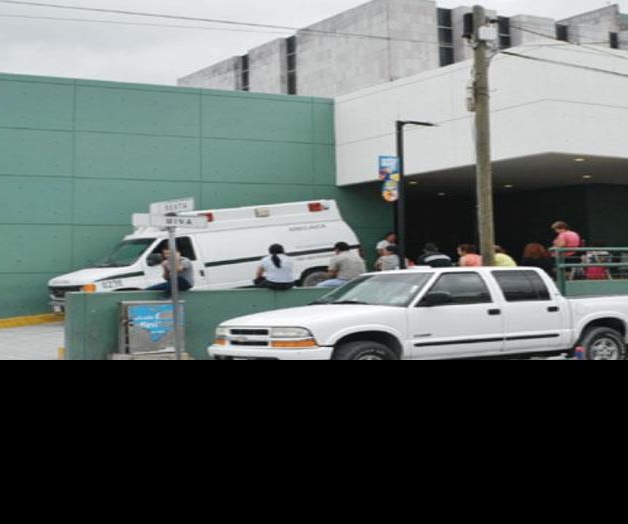 Fallece un técnico al caer trabajando