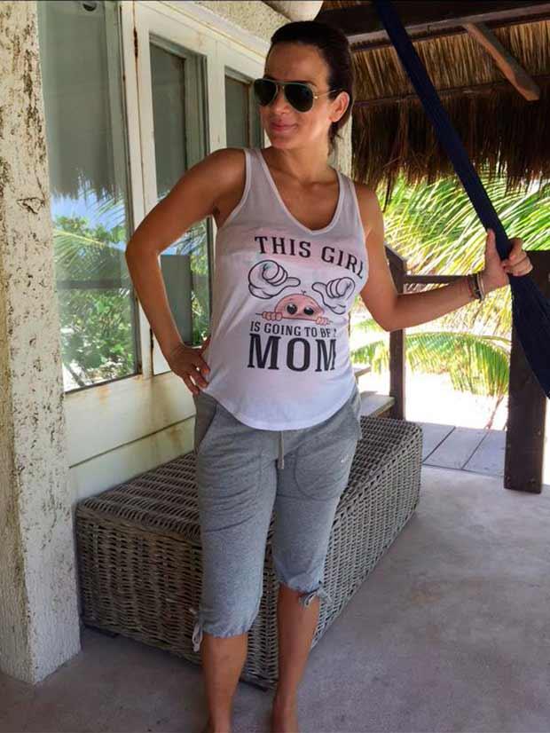 Silvia Navarro presume su embarazo Silvia Navarro presume su embarazo