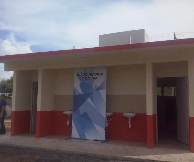 Inauguran baños Inauguran baños