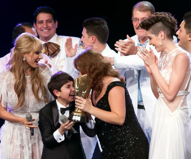 Triunfa su talento Triunfa su talento