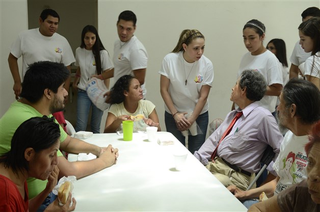 ‘Pandilleros’ samaritanosvan a Casa del Indigente ‘Pandilleros’ samaritanosvan a Casa del Indigente