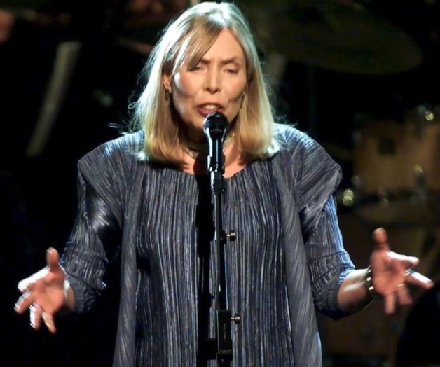 Pierde Mitchell el habla por aneurisma