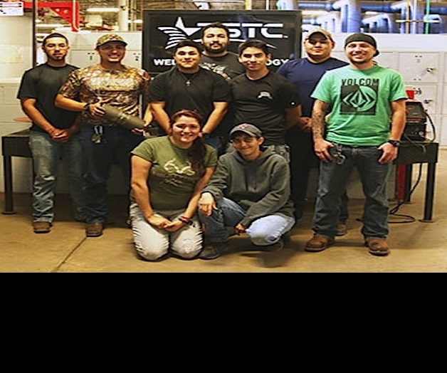 Demandan mano de obra calificada local