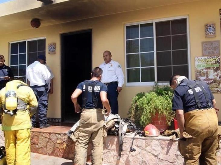 Bomberos acusados de robo tras sofocar incendio Bomberos acusados de robo tras sofocar incendio