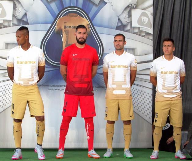 Pumas modifica logo en nuevo uniforme para Apertura 2015 Pumas modifica logo en nuevo uniforme para Apertura 2015