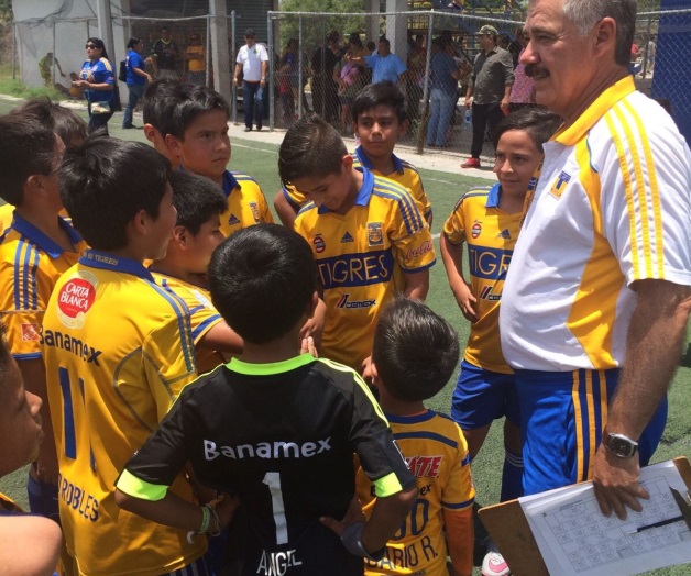 La Academia de Tigres, visoreada