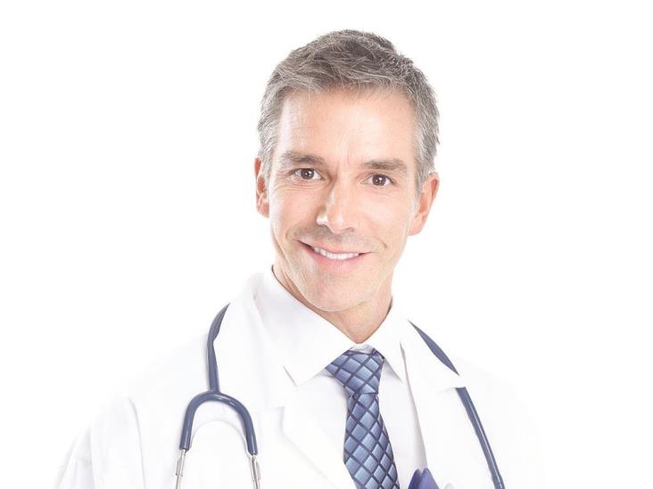 Falta de especialistas retrasa apertura de hospital Falta de especialistas retrasa apertura de hospital