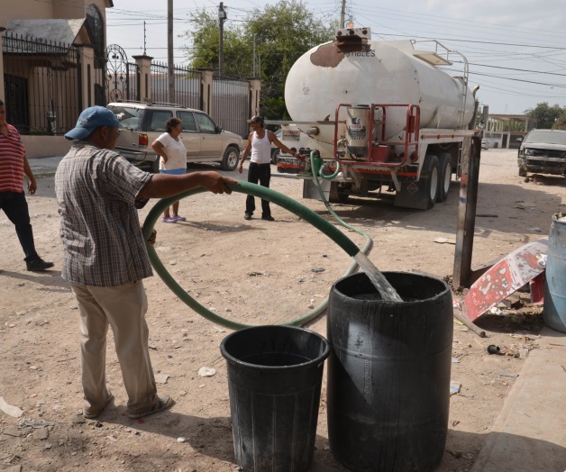 Sostiene Comapaprograma de pipasa colonias alejadas
