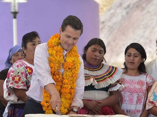 Inaugura Peña Nieto Ciudad de las Mujeres en montaña de Guerrero Inaugura Peña Nieto Ciudad de las Mujeres en montaña de Guerrero