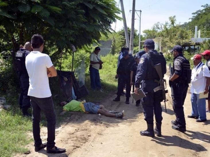 Ejecutan a 14 en 24 hrs en Guerrero Ejecutan a 14 en 24 hrs en Guerrero