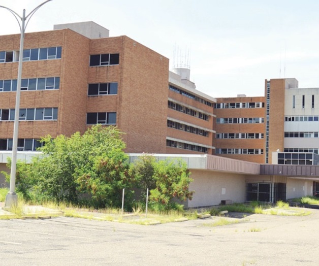 Dan 60 días para arreglar hospital Dan 60 días para arreglar hospital