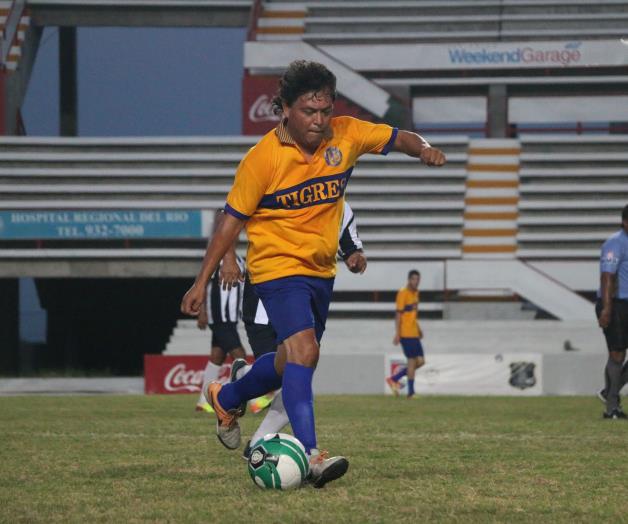 Ex Tigres golean a los ex Rayados