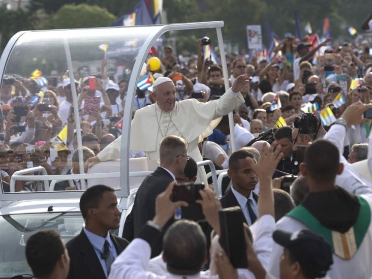 Urge Papa Franciscoa detener las guerras Urge Papa Franciscoa detener las guerras