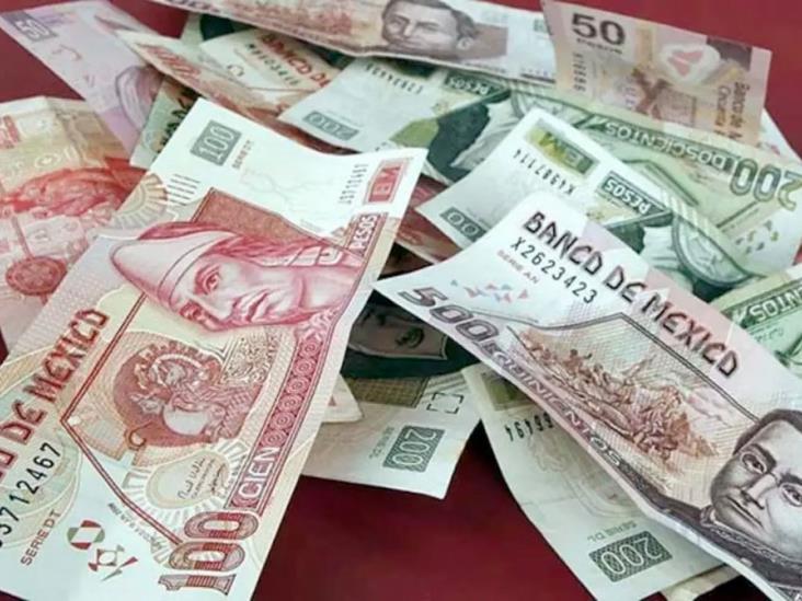 Erróneo tallar billetes para verificar su autenticidad: Banxico Erróneo tallar billetes para verificar su autenticidad: Banxico