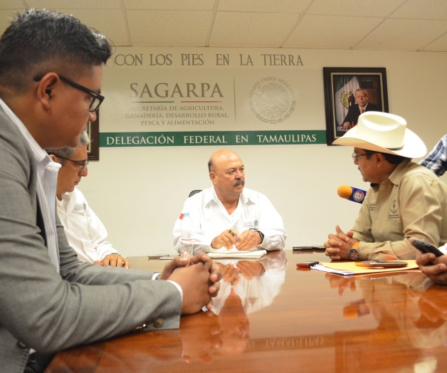 Dialoga Sagarpa con productores
