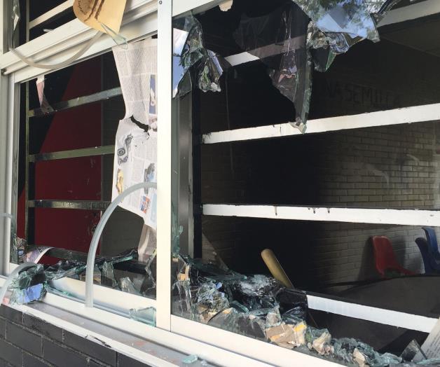 Anarquistas abandonan CCH Naucalpany provocan daños por casi $2 millones