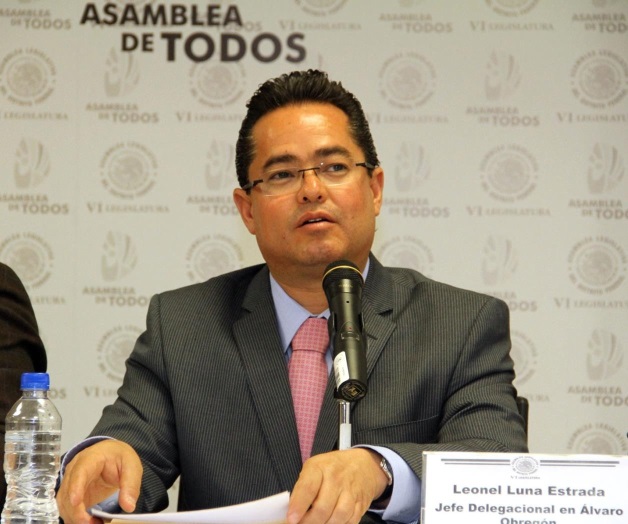 Reprueba asambleista actos que demeritaron sesión por caso Ayotzinapa