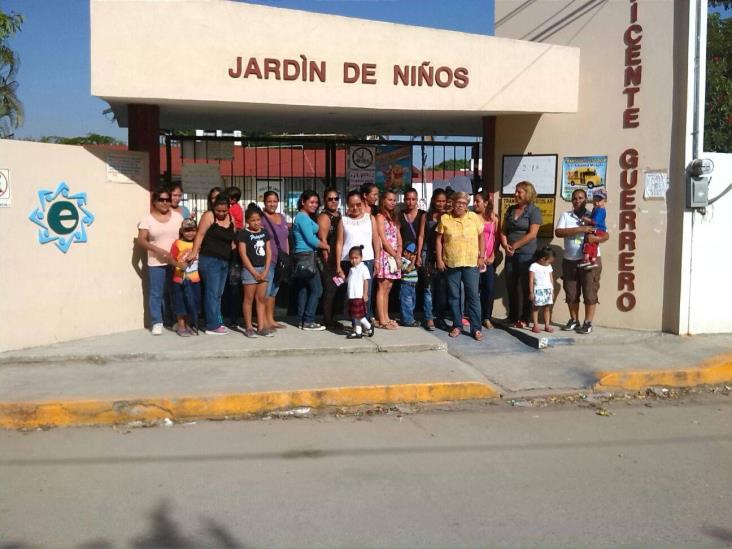 Acusan de robo a directora de un kinder Acusan de robo a directora de un kinder