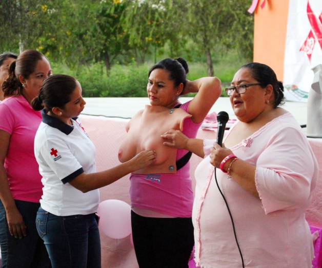 Atienden casos de cáncer de mama
