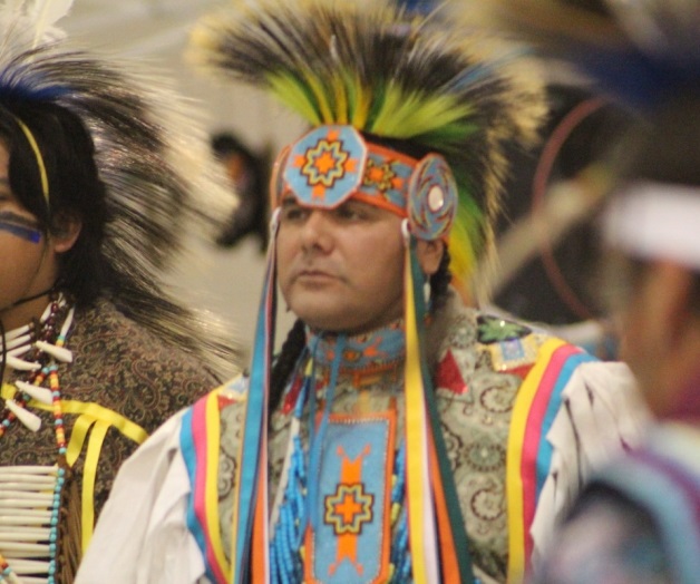 Tribus Lipan Apache. Celebran danzantessu reunión Pow Wow Tribus Lipan Apache. Celebran danzantessu reunión Pow Wow