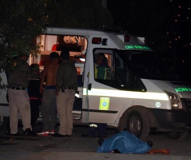 Muere joven acuchillado por amigos