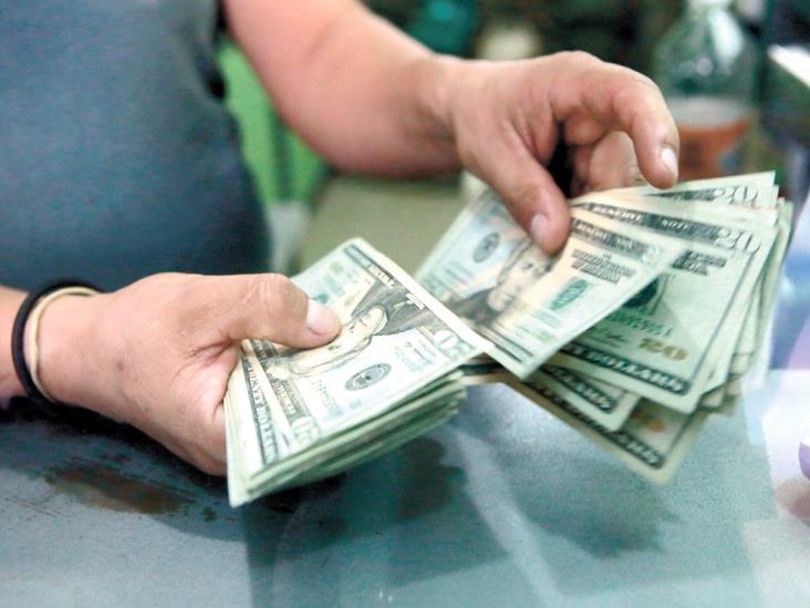 Avanza dólar a $16.86 y sube IPC 0.54% Avanza dólar a $16.86 y sube IPC 0.54%