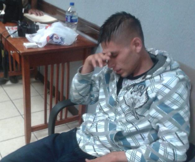 Asesina a promotor refresqueroy después de 9 días se entrega