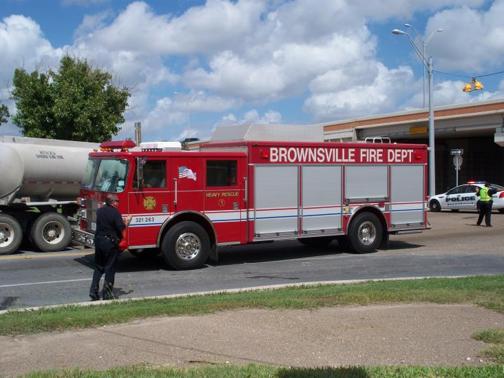 Investigan incendio en una casa móvil Investigan incendio en una casa móvil