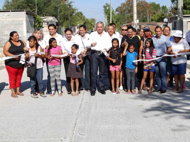 VAMOS POR MÁS PAVIMENTACIONES VAMOS POR MÁS PAVIMENTACIONES