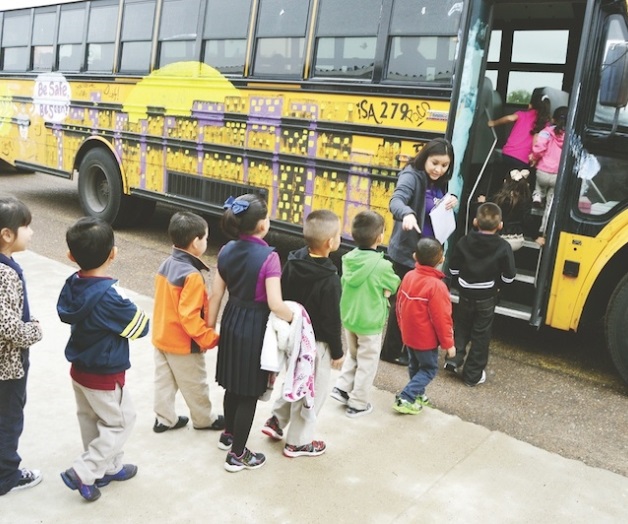 Efectúan simulacro por posible derrame Efectúan simulacro por posible derrame